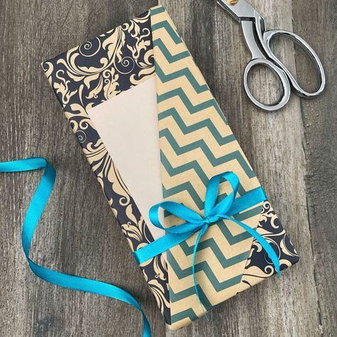 Angled Pocket Gift Wrapping (Reversible Paper)
