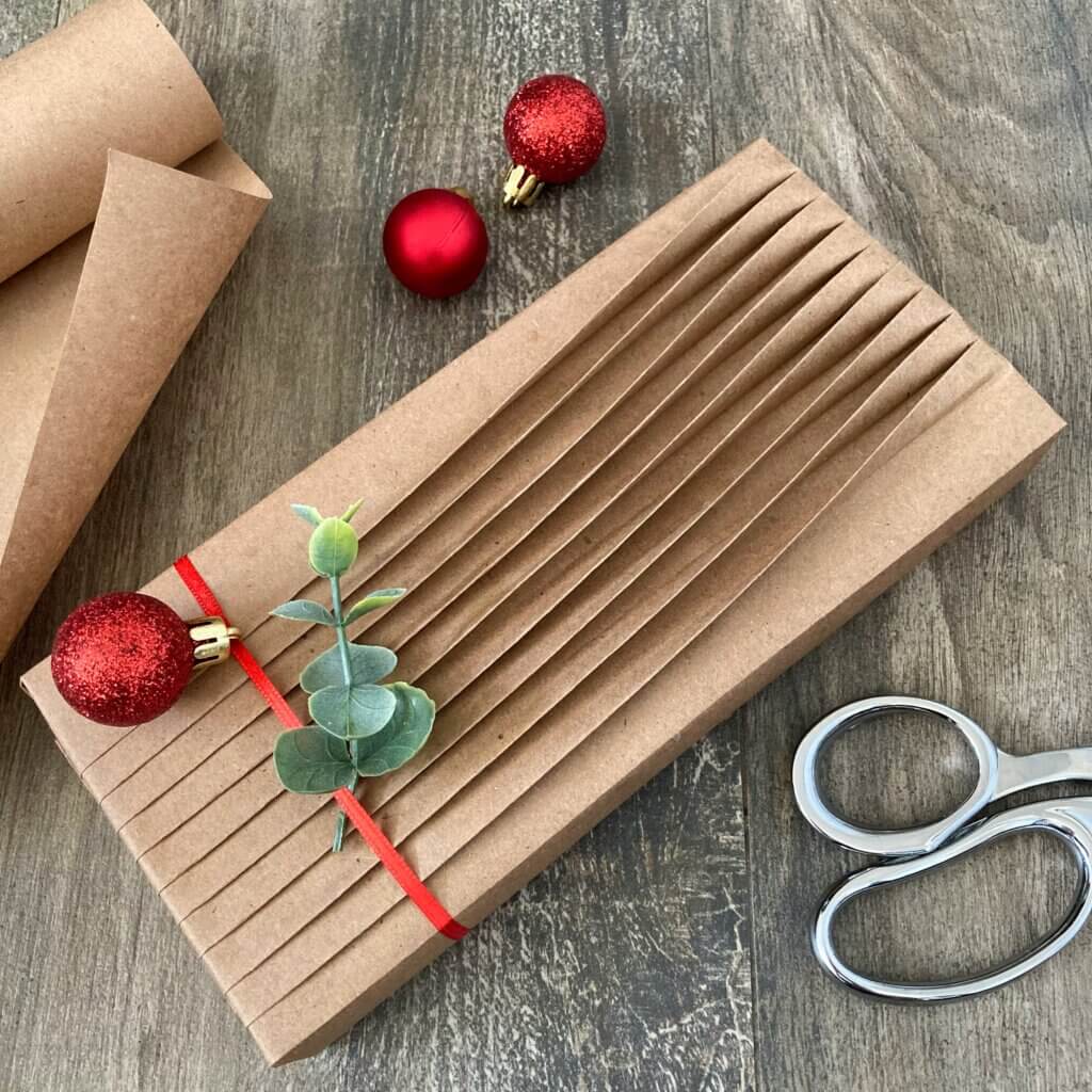Twisted Pleats Gift Wrapping