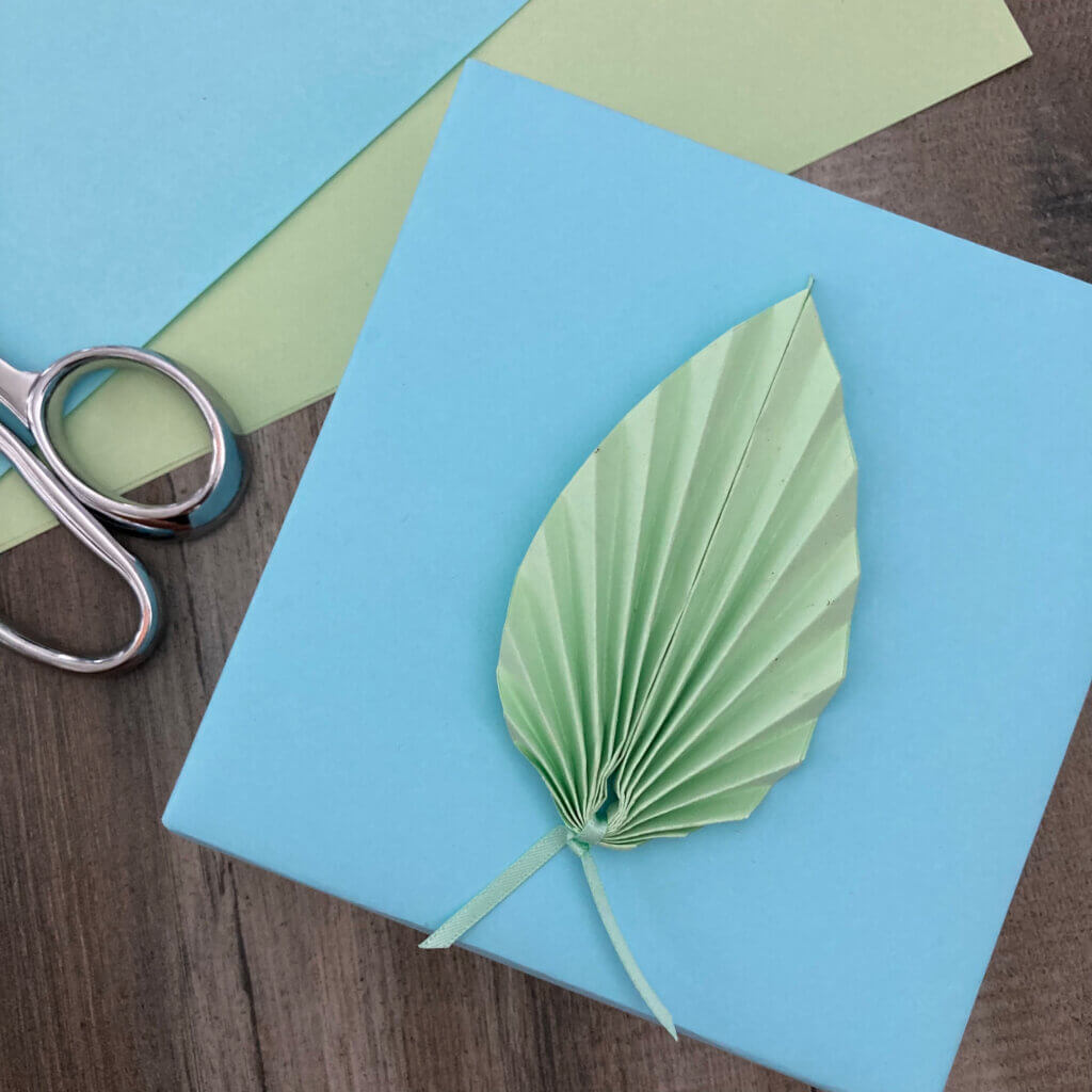 Paper Leaf Gift Topper